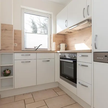 Ostseeallee 32b Ostseeallee 32b 1-1 Apartment *